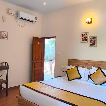 Hill Crest Resort - Coorg 马迪凯里 外观 照片