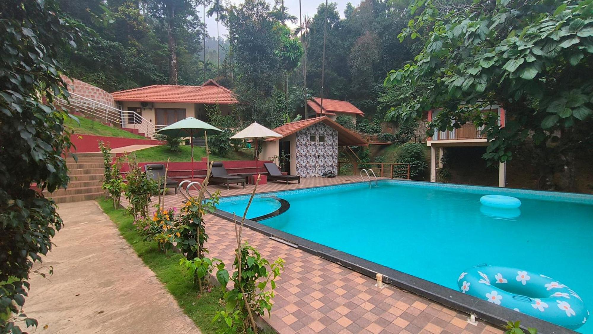 Hill Crest Resort - Coorg 马迪凯里 外观 照片