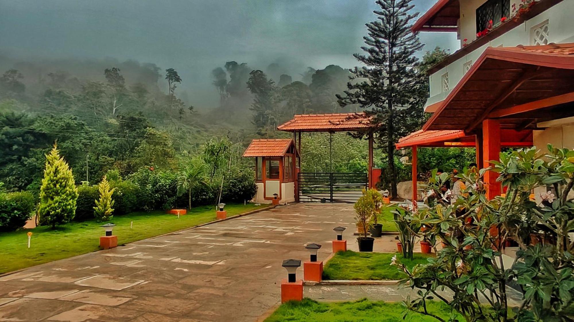 Hill Crest Resort - Coorg 马迪凯里 外观 照片