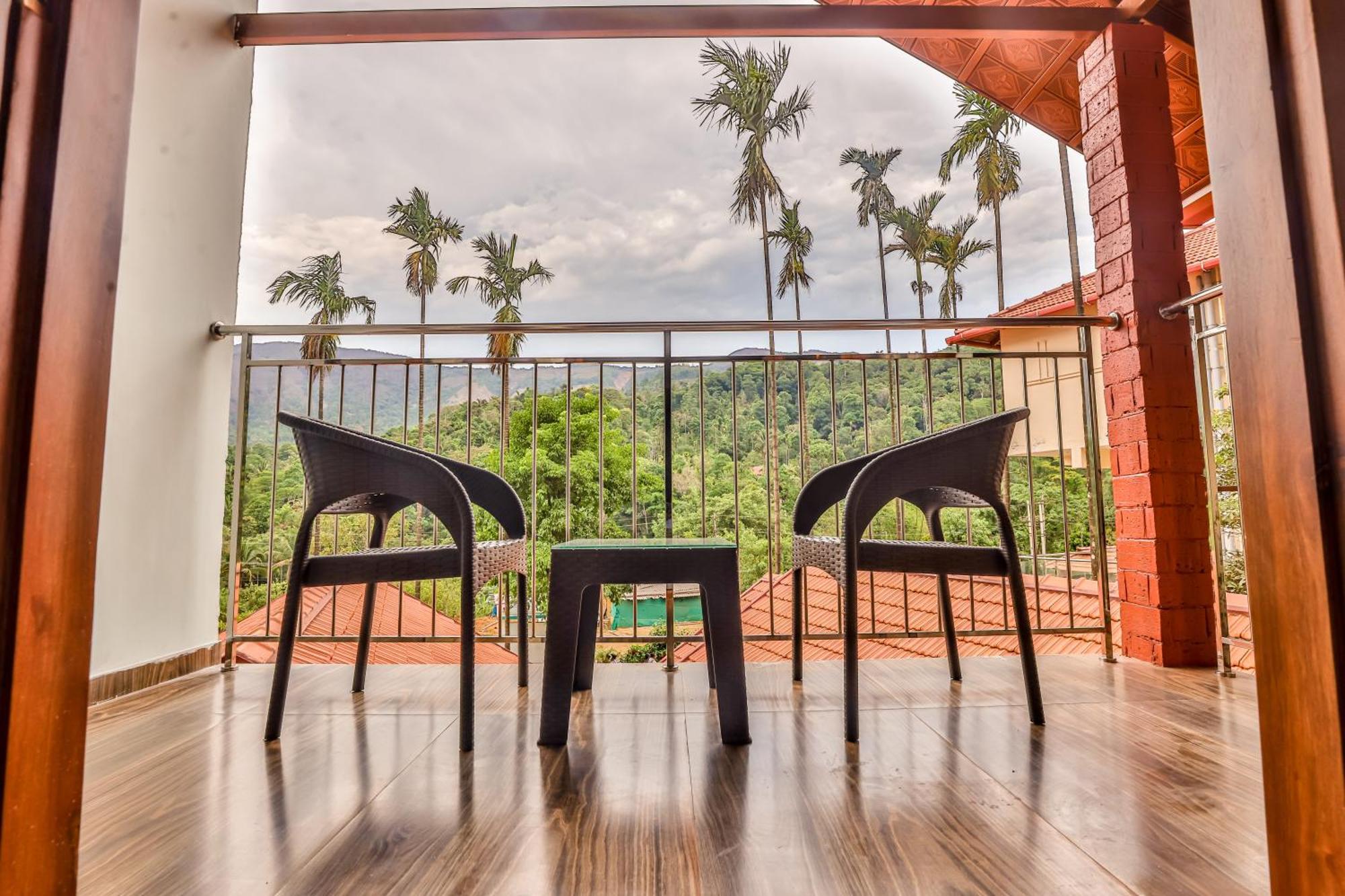 Hill Crest Resort - Coorg 马迪凯里 外观 照片