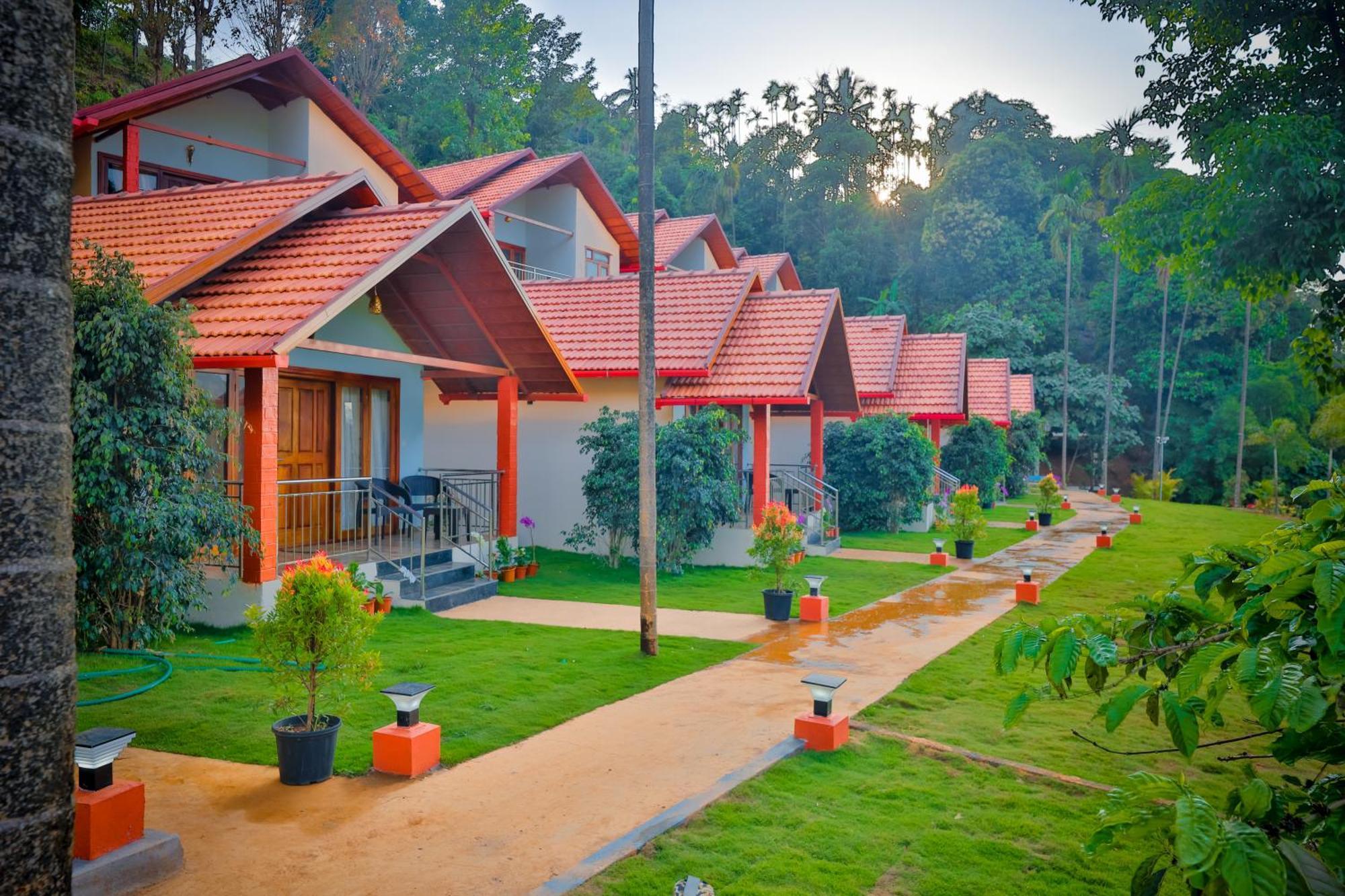 Hill Crest Resort - Coorg 马迪凯里 外观 照片